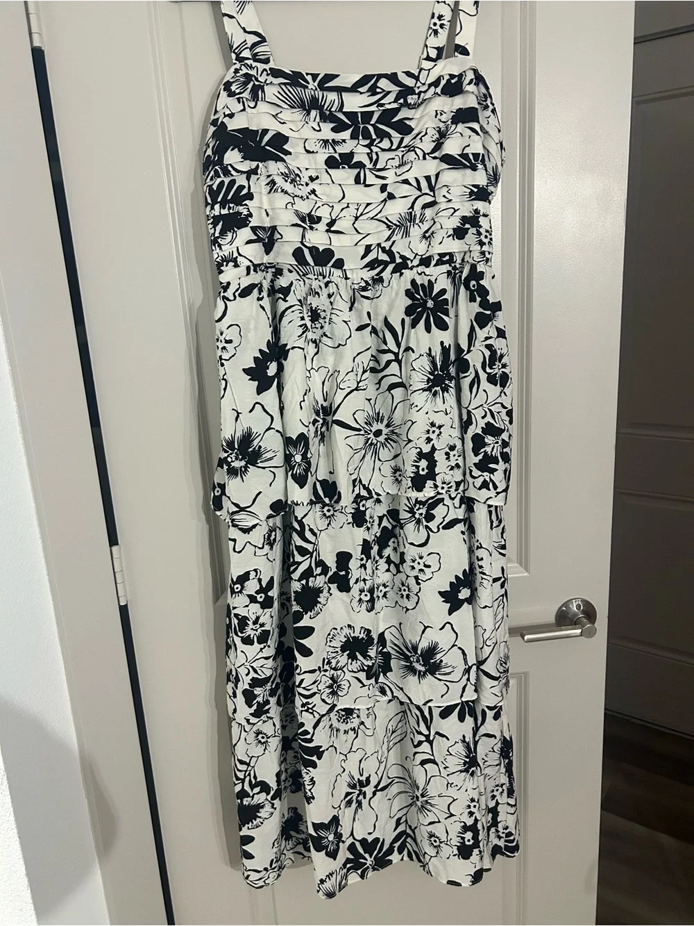 Abercrombie & Fitch Black and White Floral Maxi Dress